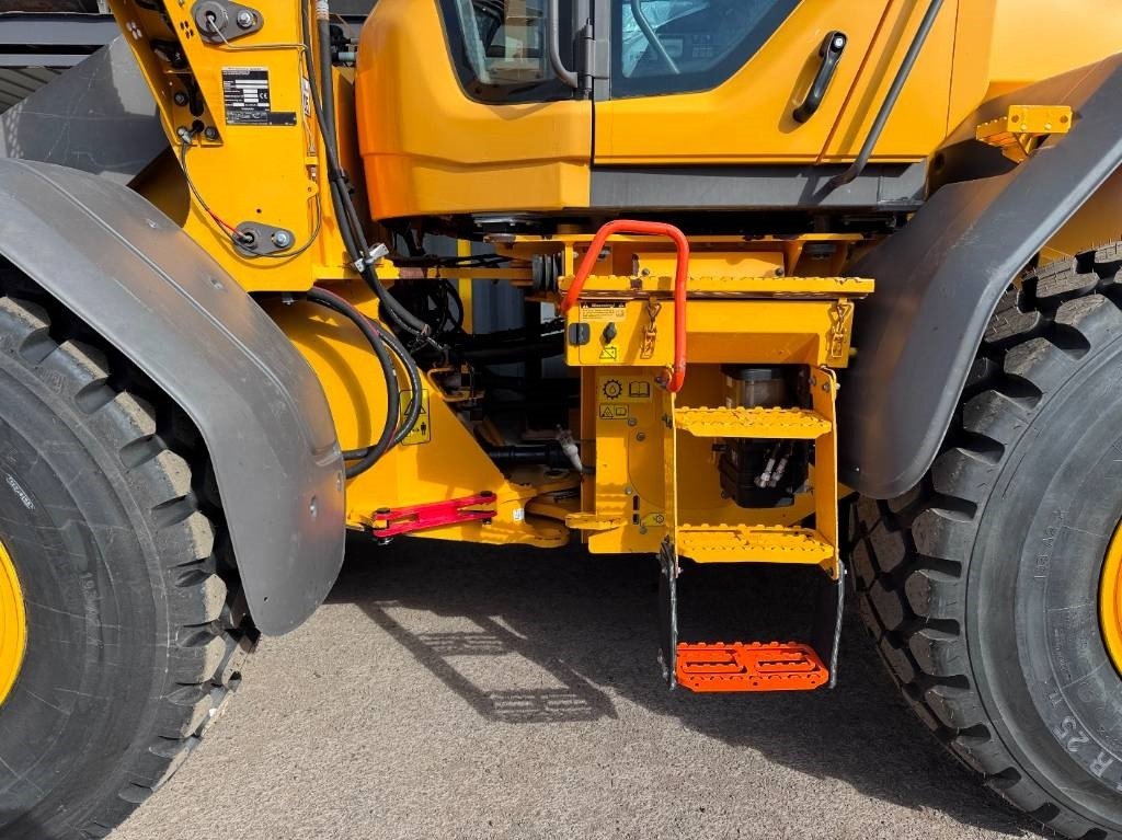 Volvo L70H LONG BOOM - Wheel loader: picture 2 Volvo L70H LONG BOOM - Wheel loader: picture 2