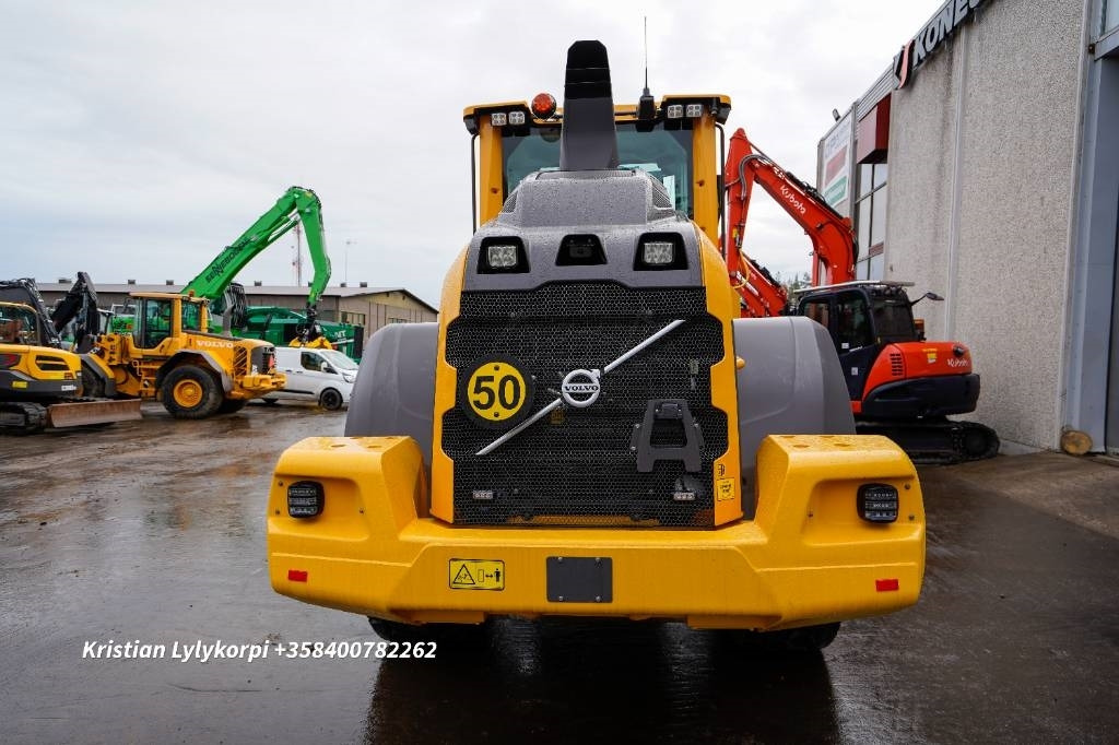 Volvo L70H2 - Wheel loader: picture 3 Volvo L70H2 - Wheel loader: picture 3