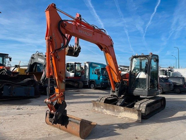 Hitachi ZX85USB-3. 2 Löffel. SW. Klima. - Mini excavator: picture 3 Hitachi ZX85USB-3. 2 Löffel. SW. Klima. - Mini excavator: picture 3