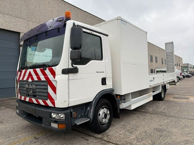 MAN TGL 12-210. Rampen. Klima. - Dropside/ Flatbed truck: picture 3 MAN TGL 12-210. Rampen. Klima. - Dropside/ Flatbed truck: picture 3