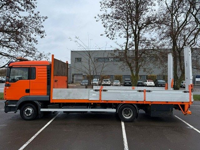 MAN TGL. Rampen. Klima. - Dropside/ Flatbed truck: picture 1 MAN TGL. Rampen. Klima. - Dropside/ Flatbed truck: picture 1