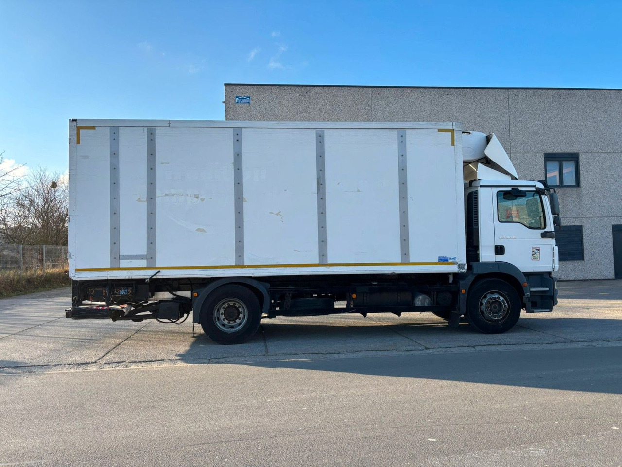 MAN TGM 18.340 Rohrbahnen - Fleish/meat - Refrigerator truck: picture 2 MAN TGM 18.340 Rohrbahnen - Fleish/meat - Refrigerator truck: picture 2