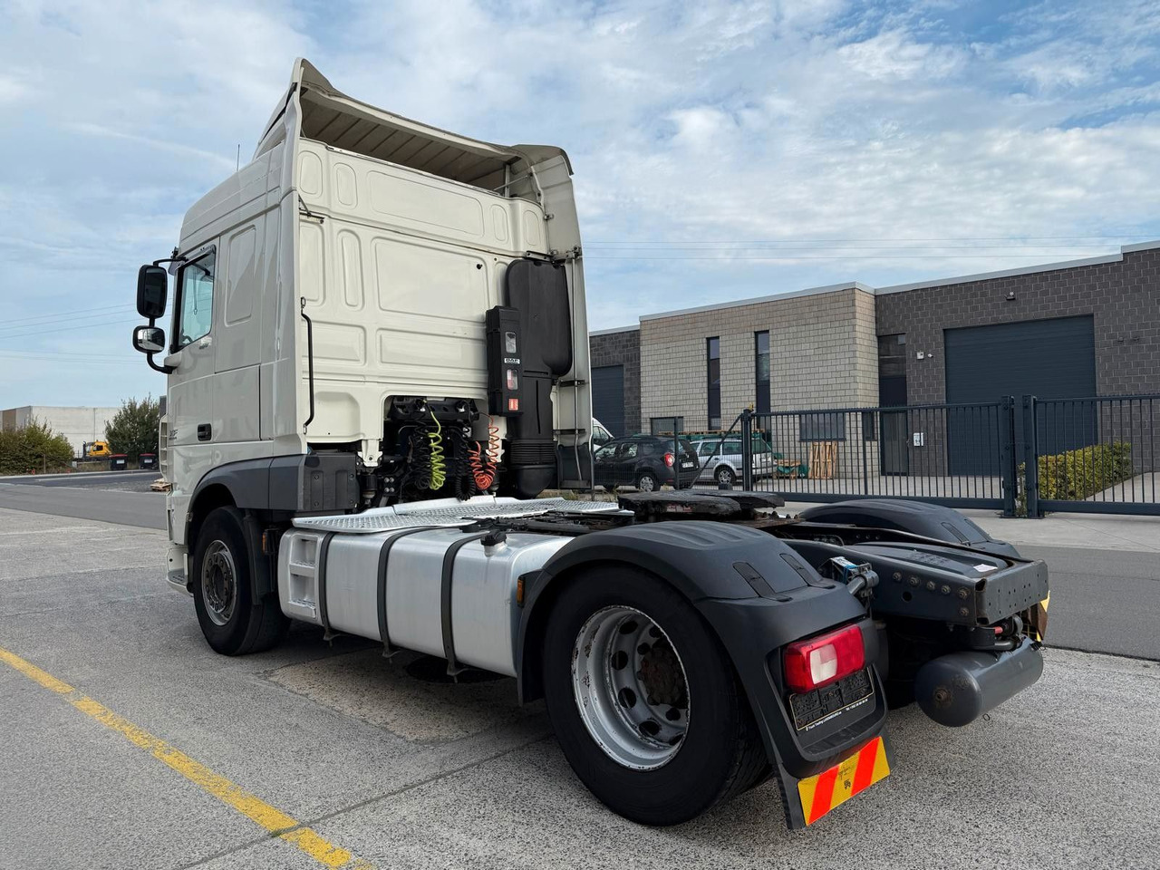 DAF XF460FT. 2 x Tank. Klima. EU6. - Tractor unit: picture 3 DAF XF460FT. 2 x Tank. Klima. EU6. - Tractor unit: picture 3