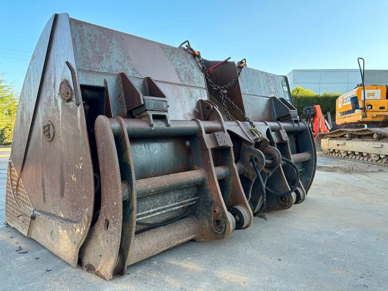 Volvo L150 - L180 - L220. Kippschaufel 5m3. Volvo L150 - L180 - L220. Kippschaufel 5m3. - Loader bucket for Construction machinery: picture 1 Volvo L150 - L180 - L220. Kippschaufel 5m3. Volvo L150 - L180 - L220. Kippschaufel 5m3. - Loader bucket for Construction machinery: picture 1