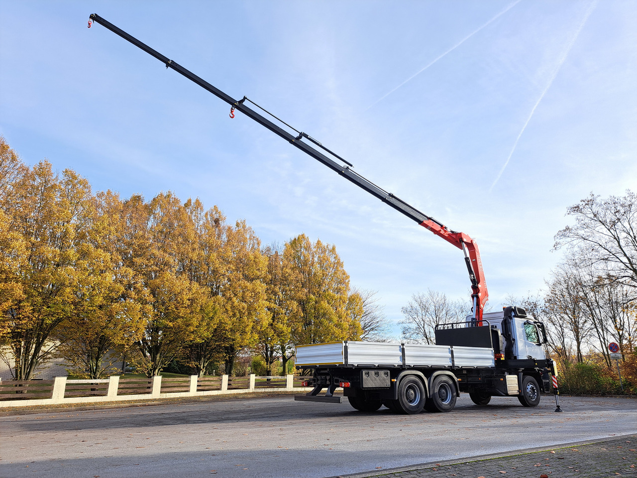 MERCEDES-BENZ AROCS 3340 CRANE FASSI F245 FLATBED TWISTLOCK EURO 3 - Dropside/ Flatbed truck, Crane truck: picture 3 MERCEDES-BENZ AROCS 3340 CRANE FASSI F245 FLATBED TWISTLOCK EURO 3 - Dropside/ Flatbed truck, Crane truck: picture 3