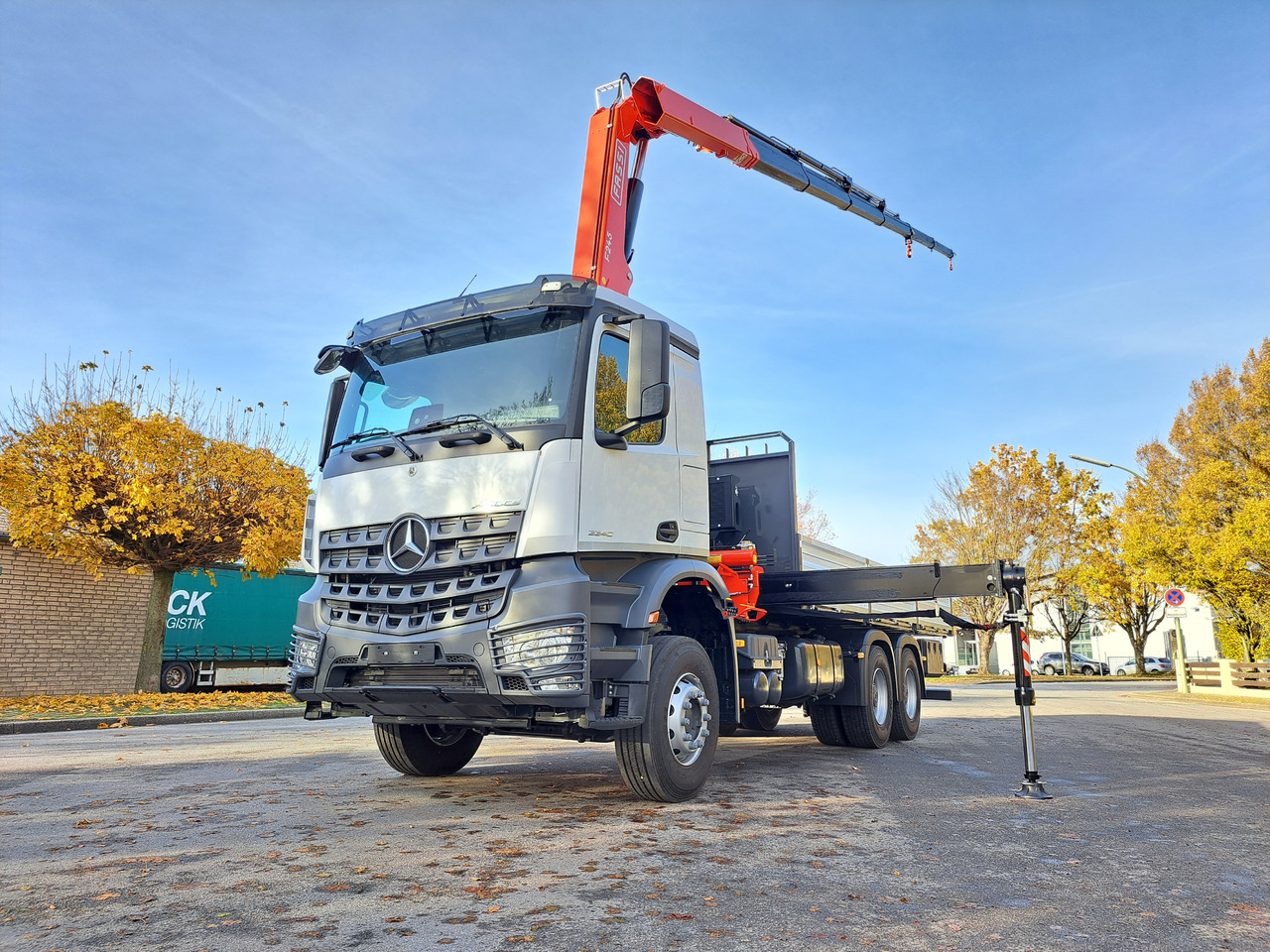 MERCEDES-BENZ AROCS 3340 CRANE FASSI F245 FLATBED TWISTLOCK EURO 3 - Dropside/ Flatbed truck, Crane truck: picture 1 MERCEDES-BENZ AROCS 3340 CRANE FASSI F245 FLATBED TWISTLOCK EURO 3 - Dropside/ Flatbed truck, Crane truck: picture 1
