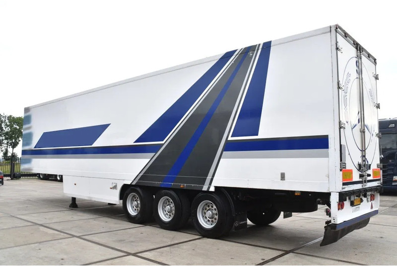 Pacton T3-002 - BPW AXLES - LIFT AXLE - DISC BRAKES - - Closed box semi-trailer: picture 4 Pacton T3-002 - BPW AXLES - LIFT AXLE - DISC BRAKES - - Closed box semi-trailer: picture 4
