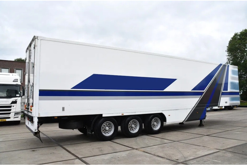 Pacton T3-002 - BPW AXLES - LIFT AXLE - DISC BRAKES - - Closed box semi-trailer: picture 2 Pacton T3-002 - BPW AXLES - LIFT AXLE - DISC BRAKES - - Closed box semi-trailer: picture 2