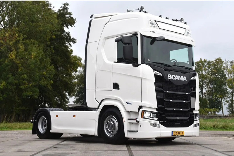 Scania S460 NGS 4x2NB - ONLY 71 TKM - FULL AIR - PARK. AIRCO - LEATHER SEATS - 2 x FUEL TANKS - LED LIGHTS - EXCELLENT CONDITION - - Tractor unit: picture 1 Scania S460 NGS 4x2NB - ONLY 71 TKM - FULL AIR - PARK. AIRCO - LEATHER SEATS - 2 x FUEL TANKS - LED LIGHTS - EXCELLENT CONDITION - - Tractor unit: picture 1