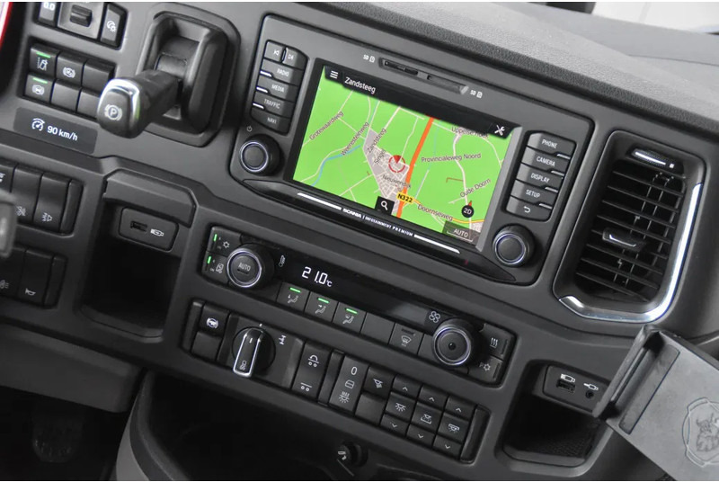 Tractor unit Scania S650 V8 NGS 6x2/4NB - 50 YEARS - FULL AIR - RETARDER - 453 TKM - FULL OPTIONS - EXHAUST PIPE - TOP CONDITION -: picture 7 Tractor unit Scania S650 V8 NGS 6x2/4NB - 50 YEARS - FULL AIR - RETARDER - 453 TKM - FULL OPTIONS - EXHAUST PIPE - TOP CONDITION -: picture 7