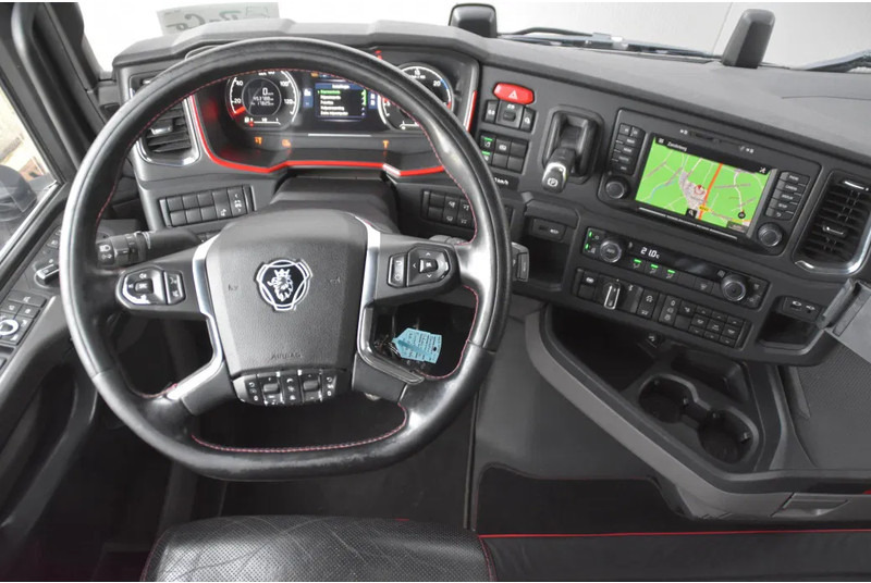 Tractor unit Scania S650 V8 NGS 6x2/4NB - 50 YEARS - FULL AIR - RETARDER - 453 TKM - FULL OPTIONS - EXHAUST PIPE - TOP CONDITION -: picture 6 Tractor unit Scania S650 V8 NGS 6x2/4NB - 50 YEARS - FULL AIR - RETARDER - 453 TKM - FULL OPTIONS - EXHAUST PIPE - TOP CONDITION -: picture 6