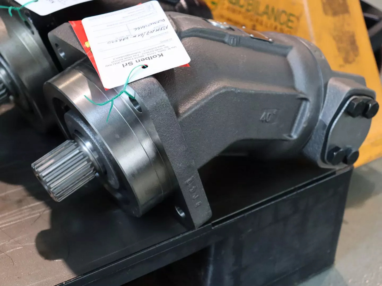 REXROTH A2FM107/61W-VAB020 - Hydraulic motor for Construction machinery: picture 2 REXROTH A2FM107/61W-VAB020 - Hydraulic motor for Construction machinery: picture 2