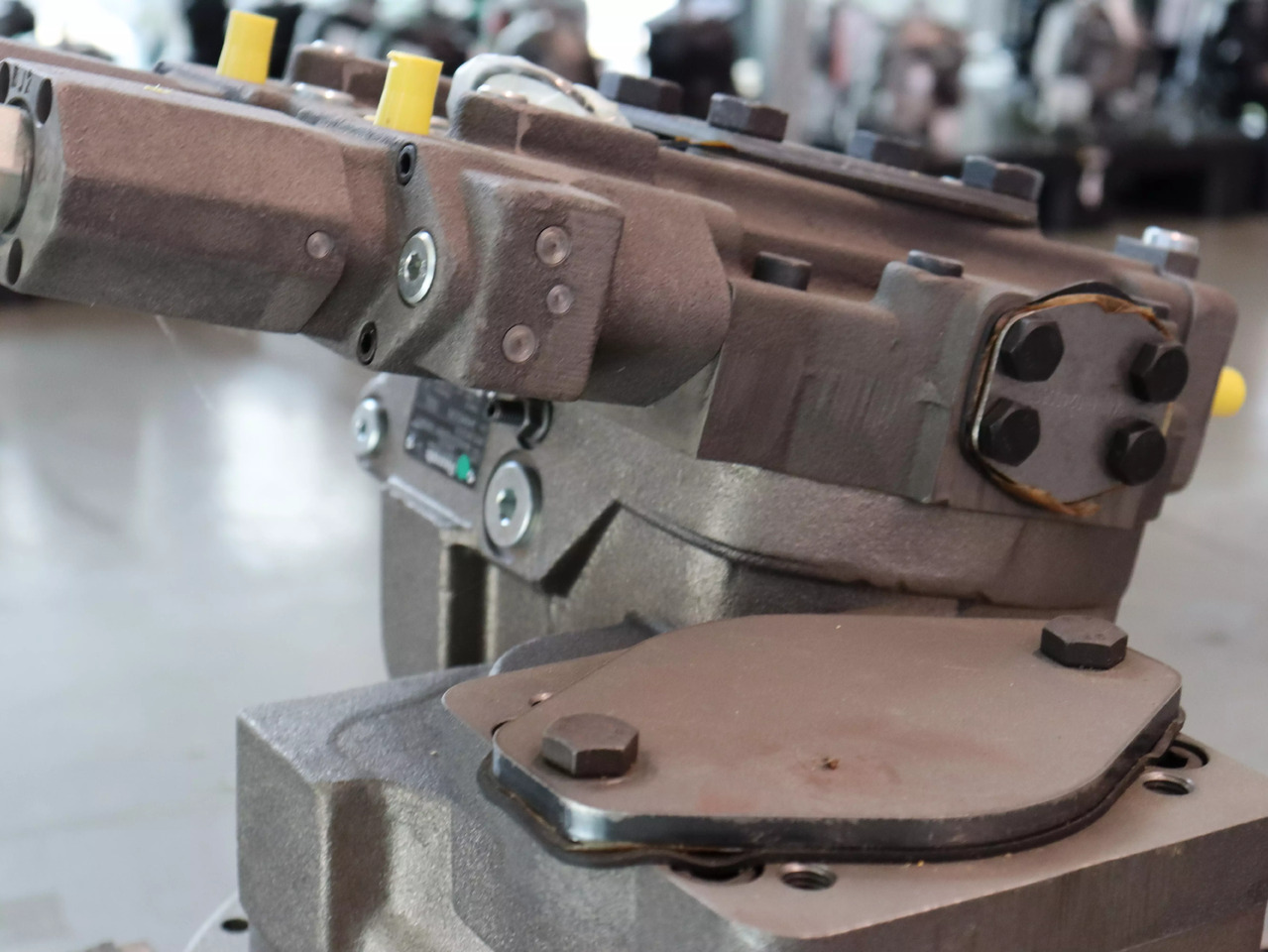 REXROTH A8VO55LA1H2/60R1-NZG05K13 - Hydraulic pump for Material handling equipment: picture 2 REXROTH A8VO55LA1H2/60R1-NZG05K13 - Hydraulic pump for Material handling equipment: picture 2