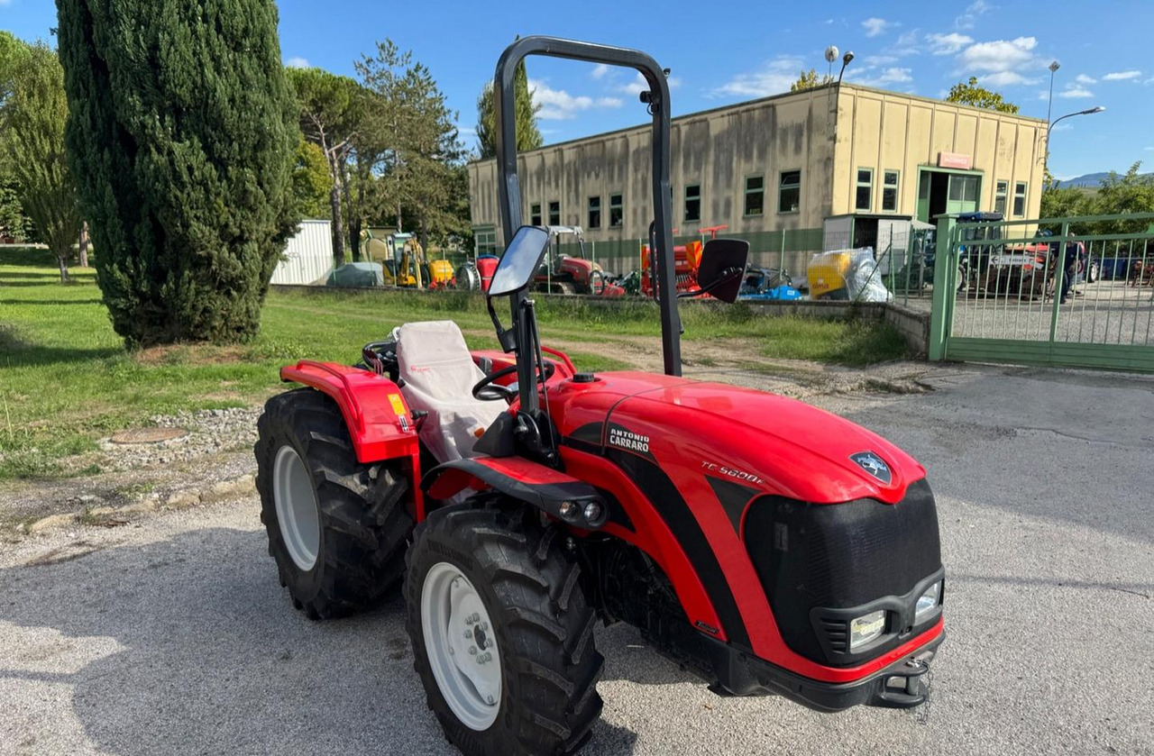 Trattore - Farm tractor: picture 1 Trattore - Farm tractor: picture 1