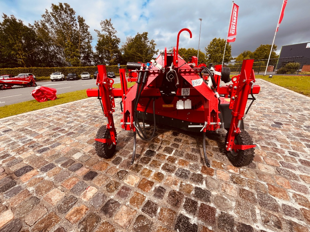 Grimme VT-170 - Grape harvesting machine: picture 2 Grimme VT-170 - Grape harvesting machine: picture 2