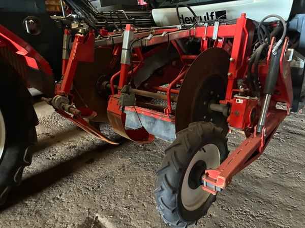 Dewulf R 3060 - Harvester: picture 3 Dewulf R 3060 - Harvester: picture 3