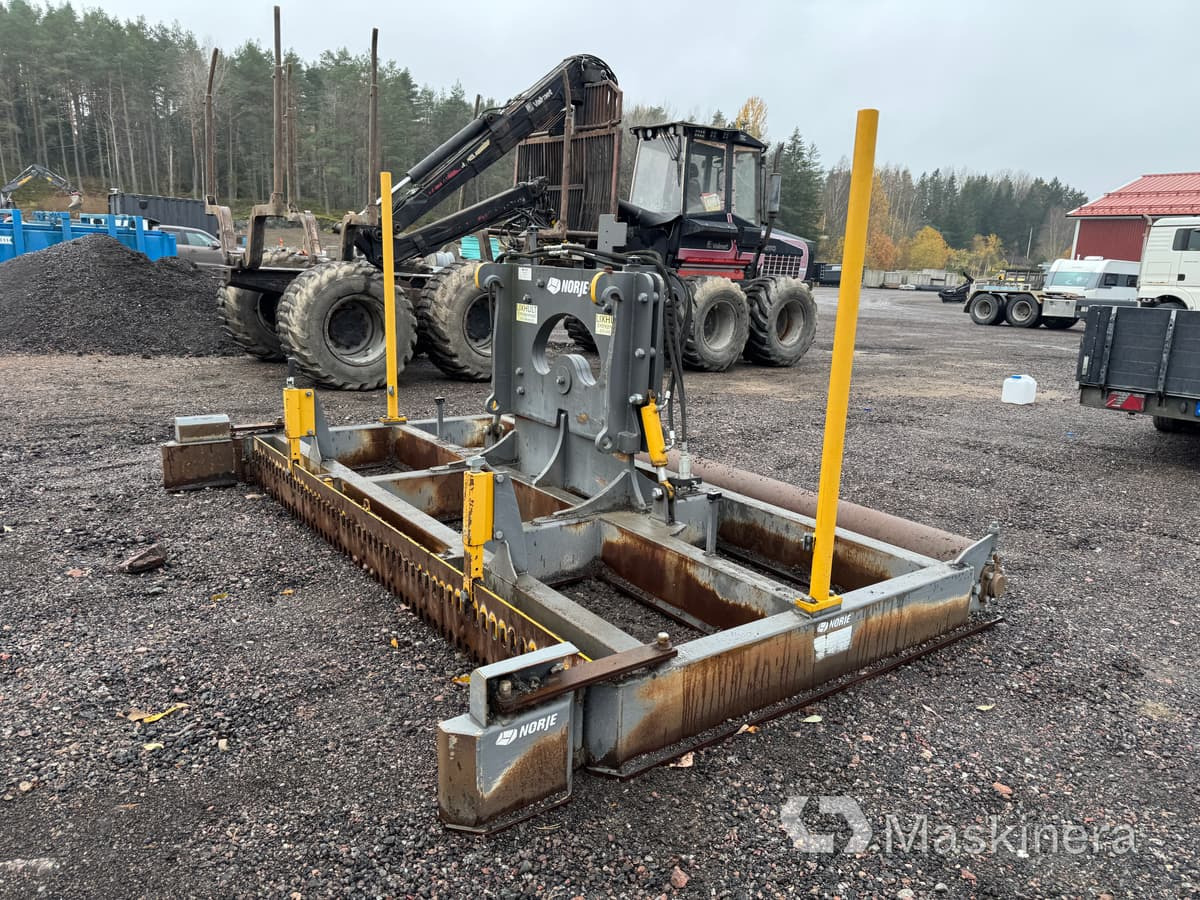 Justeringsbalk Norje 3600 mm - Attachment for Construction machinery: picture 5 Justeringsbalk Norje 3600 mm - Attachment for Construction machinery: picture 5