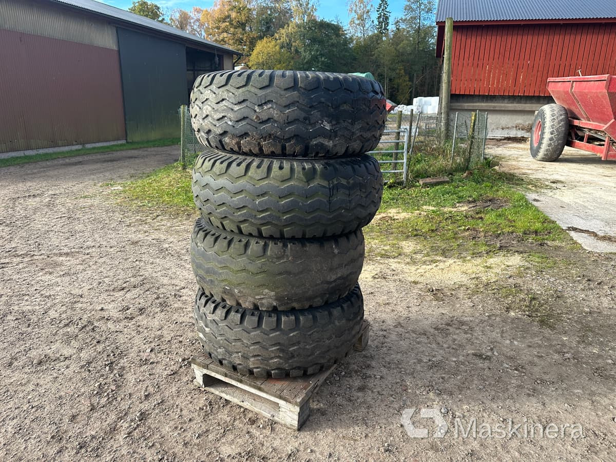 Däck vagnsdäck Alliance 16 P.R 13.0/65-18 - Wheel and tire package for Agricultural machinery: picture 1 Däck vagnsdäck Alliance 16 P.R 13.0/65-18 - Wheel and tire package for Agricultural machinery: picture 1