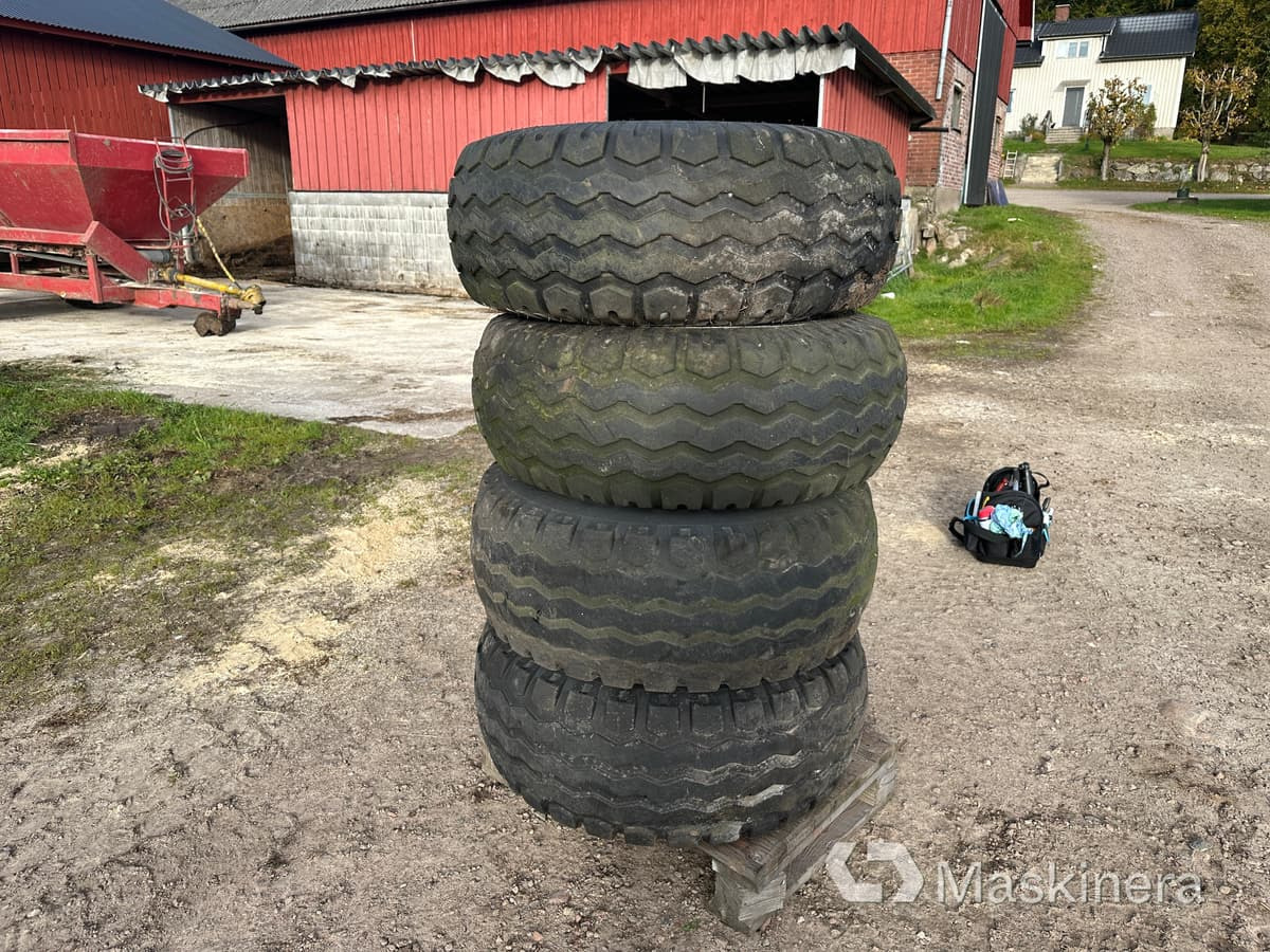 Däck vagnsdäck Alliance 16 P.R 13.0/65-18 - Wheel and tire package for Agricultural machinery: picture 3 Däck vagnsdäck Alliance 16 P.R 13.0/65-18 - Wheel and tire package for Agricultural machinery: picture 3