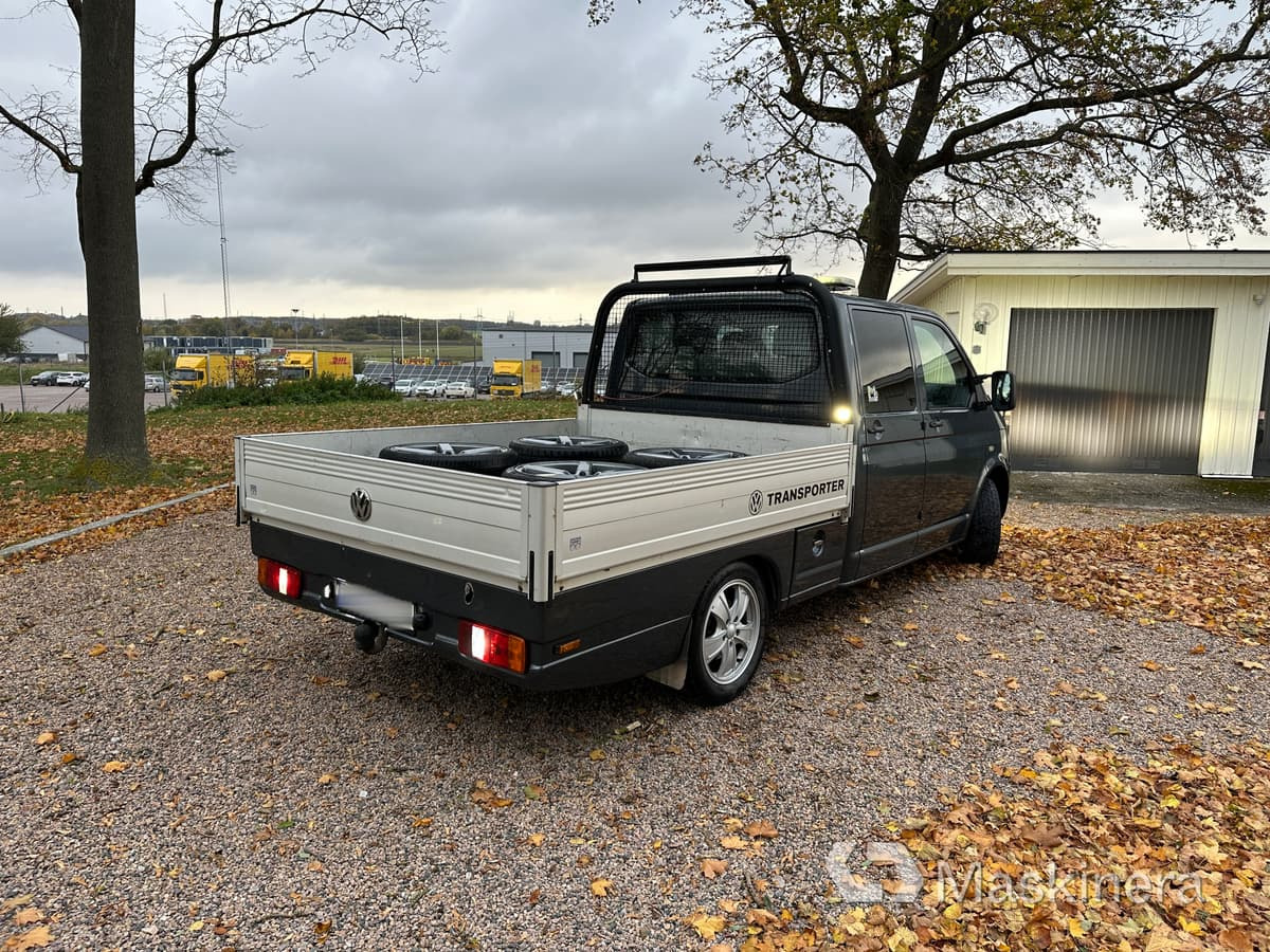 Flakbil Volkswagen Transporter dubbelhytt - Small van: picture 5 Flakbil Volkswagen Transporter dubbelhytt - Small van: picture 5