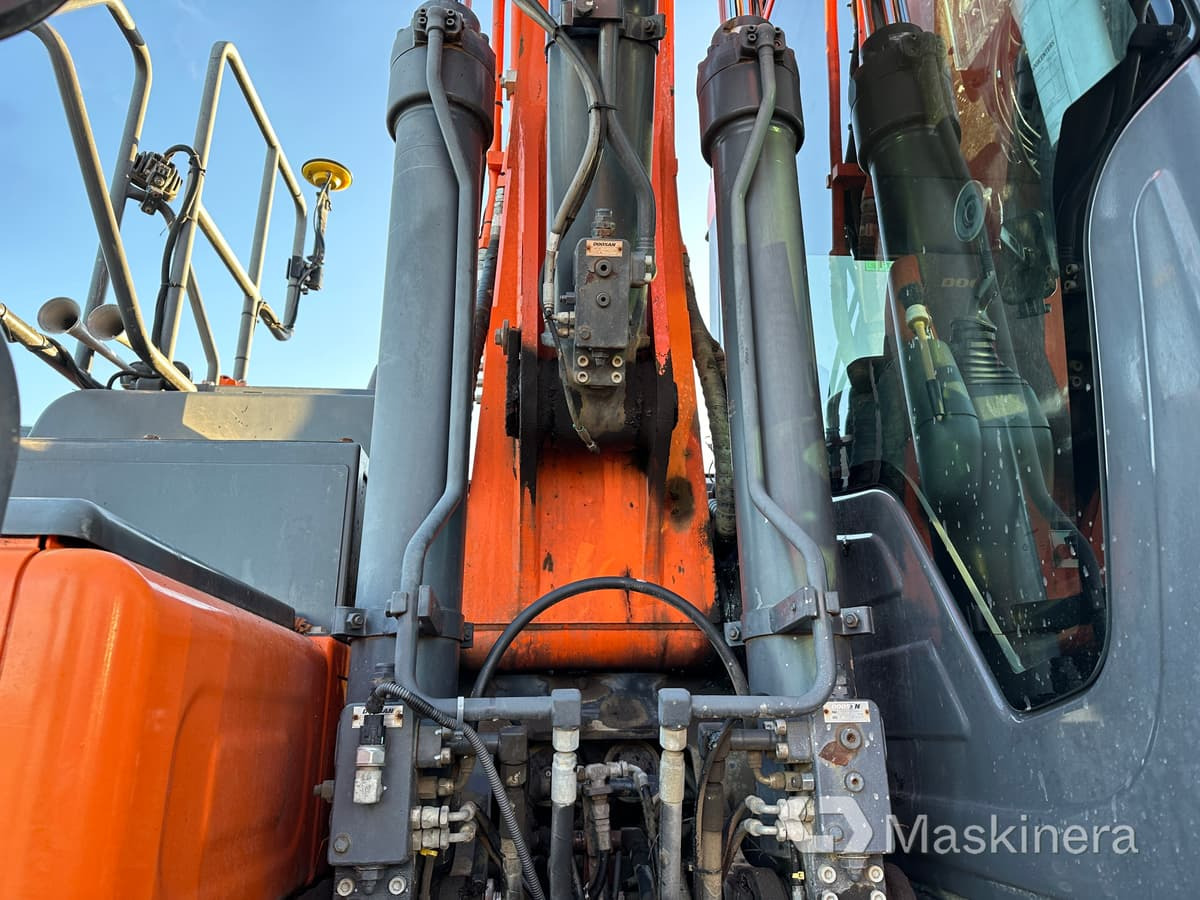Crawler excavator Hjulgrävare Doosan DX160W-5: picture 47