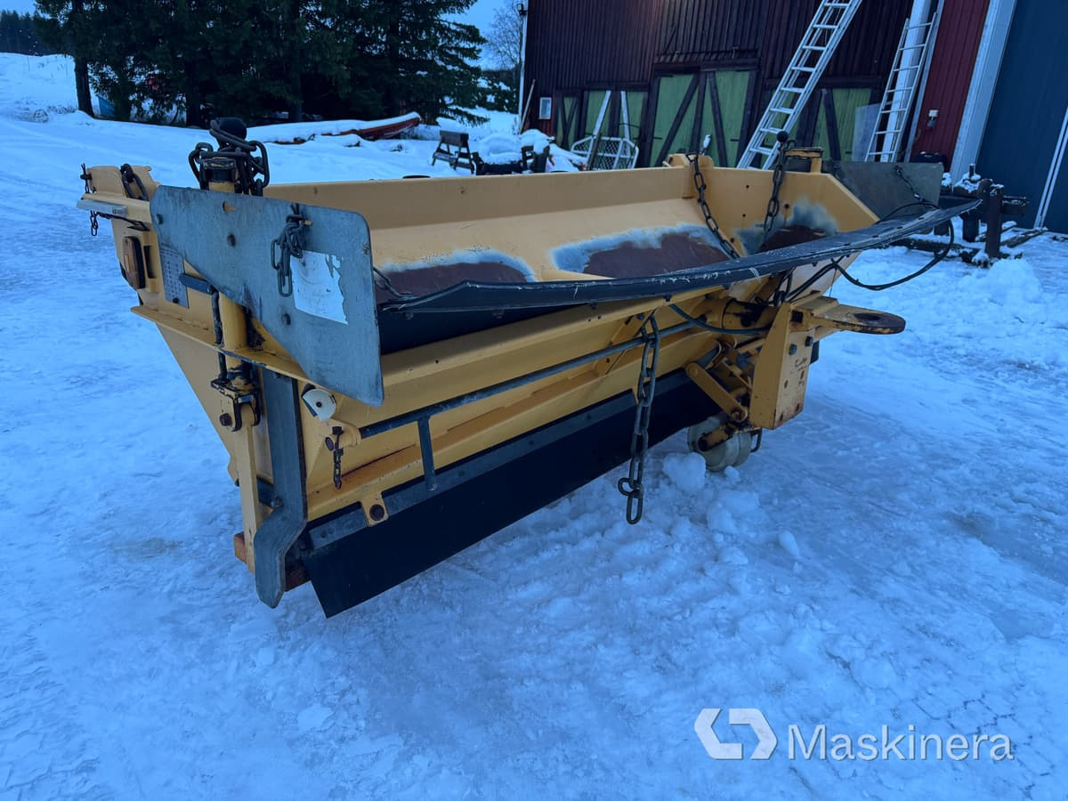 Falköping LB-1000 BL Sandspridare Falköping LB 1000 - Other machinery: picture 3 Falköping LB-1000 BL Sandspridare Falköping LB 1000 - Other machinery: picture 3