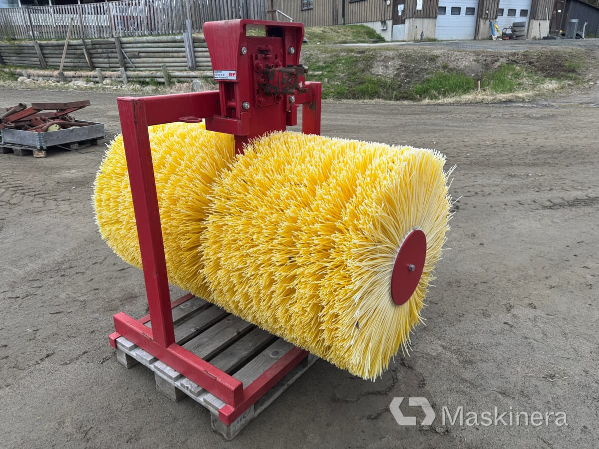RF-System SKB TAK Sopvals RF-System - Road sweeper: picture 1 RF-System SKB TAK Sopvals RF-System - Road sweeper: picture 1