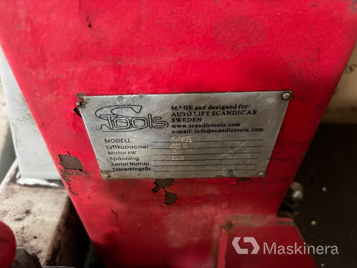 STools Tvåpelarlyft ScandicTools LF-140FE - Garage equipment: picture 3 STools Tvåpelarlyft ScandicTools LF-140FE - Garage equipment: picture 3