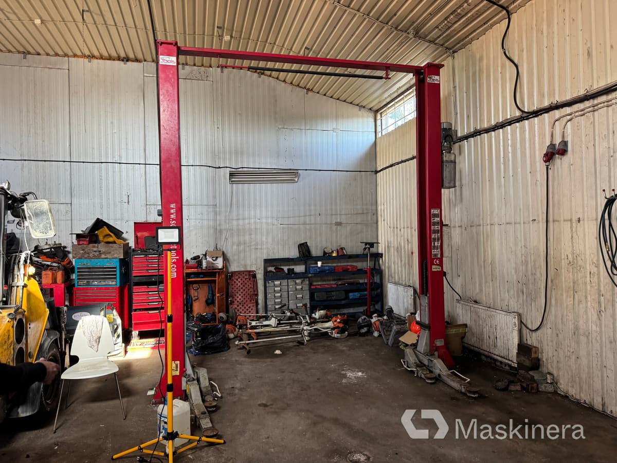 STools Tvåpelarlyft ScandicTools LF-140FE - Garage equipment: picture 1 STools Tvåpelarlyft ScandicTools LF-140FE - Garage equipment: picture 1