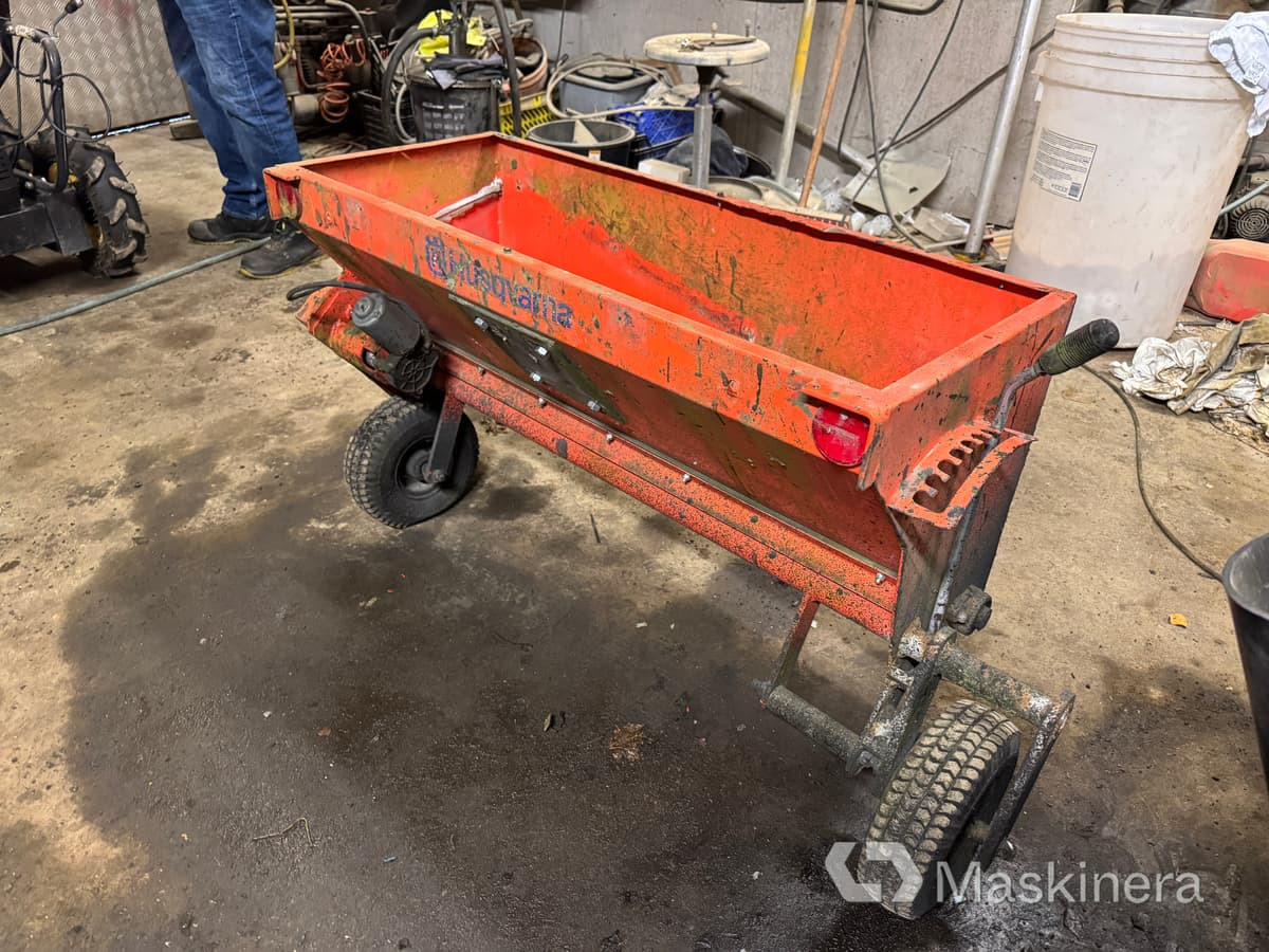Sandspridare Husqvarna Kova S1001 - Sand/ Salt spreader: picture 1 Sandspridare Husqvarna Kova S1001 - Sand/ Salt spreader: picture 1