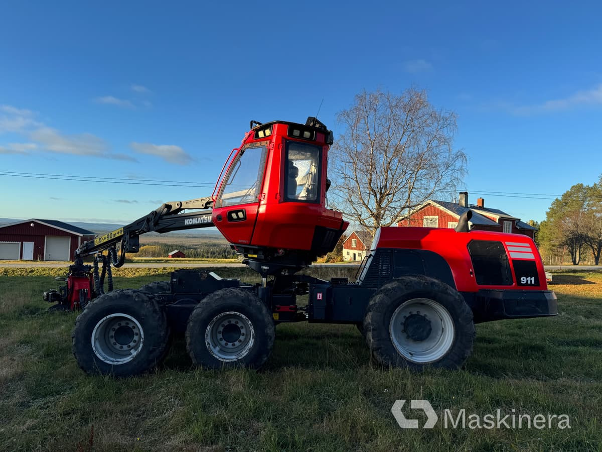 Skördare Komatsu XH 911 CX-6 - Forestry harvester: picture 2 Skördare Komatsu XH 911 CX-6 - Forestry harvester: picture 2