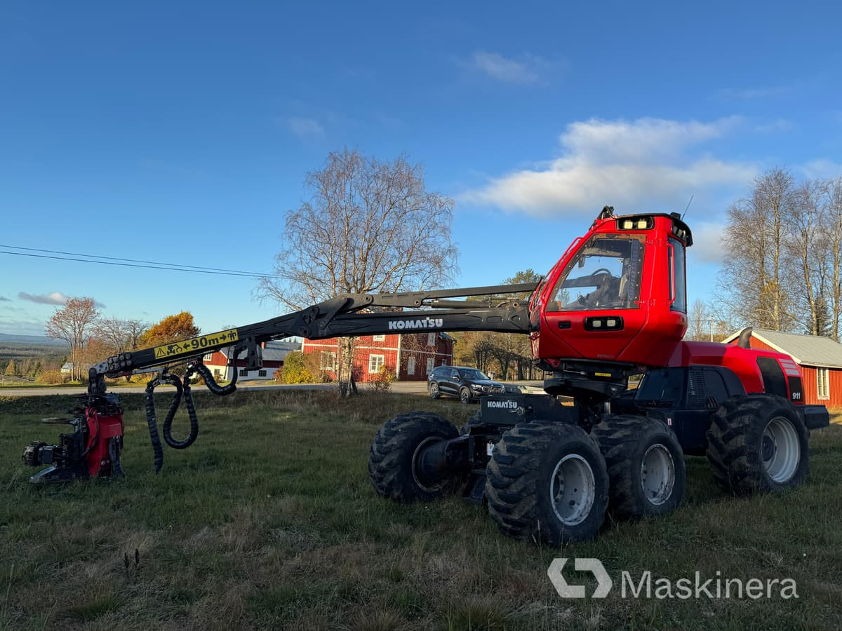 Skördare Komatsu XH 911 CX-6 - Forestry harvester: picture 1 Skördare Komatsu XH 911 CX-6 - Forestry harvester: picture 1
