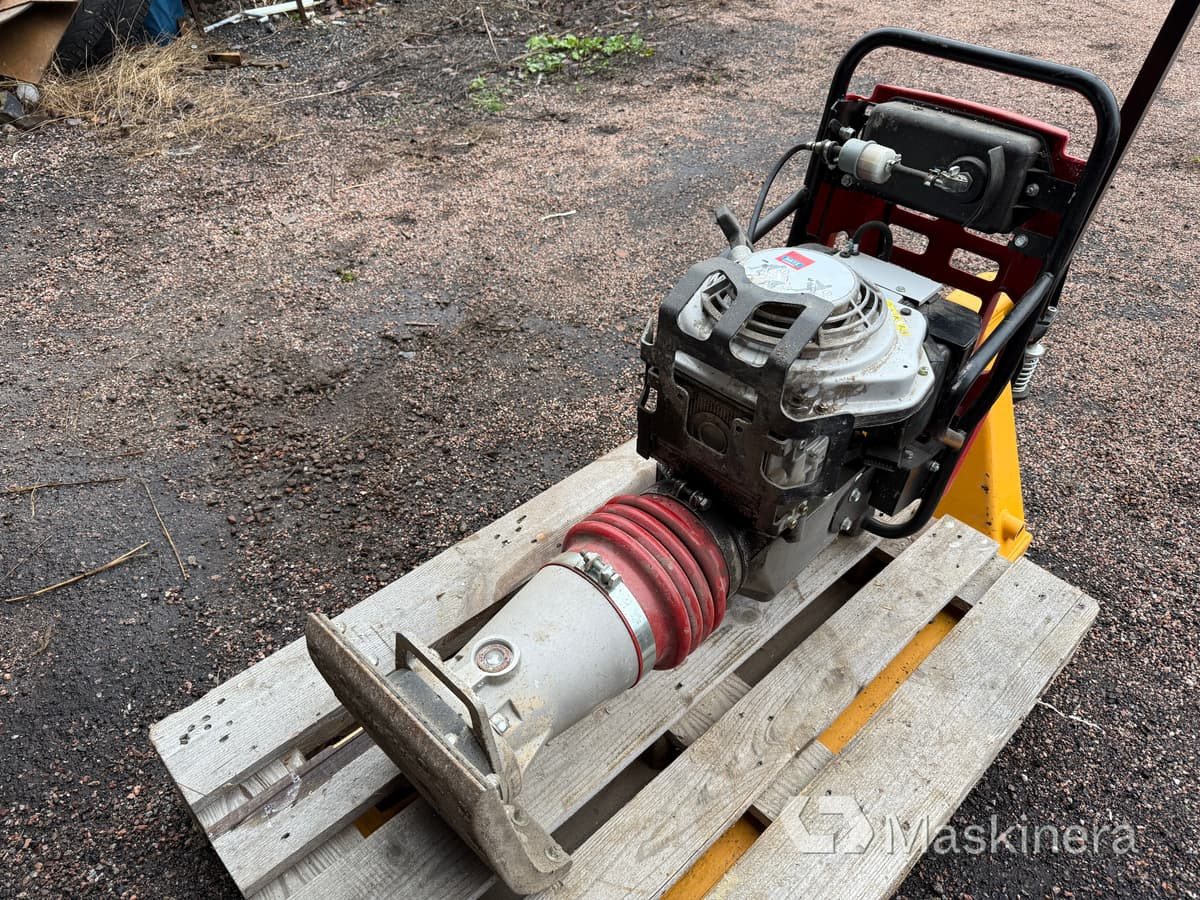 Stamp Swepac T84 - Vibratory plate: picture 2 Stamp Swepac T84 - Vibratory plate: picture 2