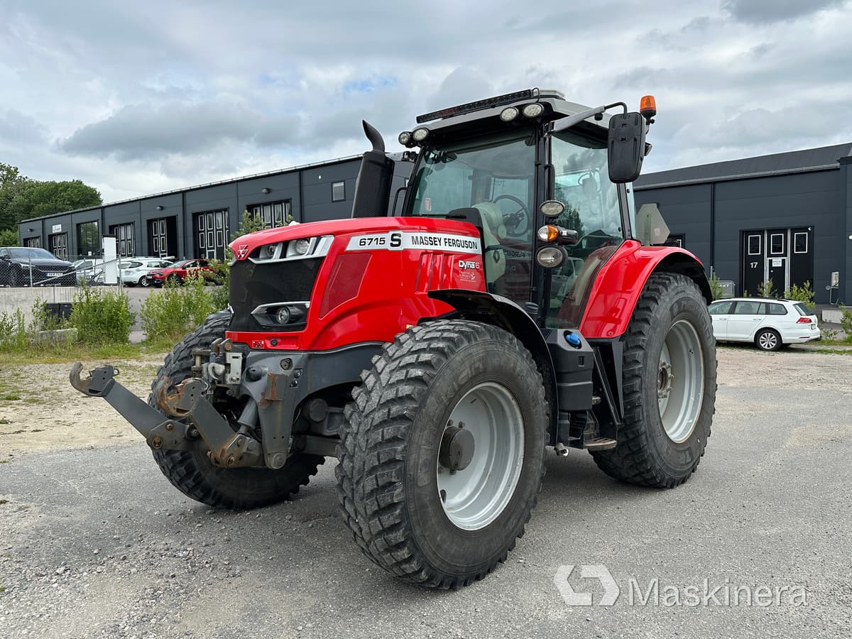 Traktor Massey Fergusson MF 6715 S + Bigab 10-14 G2 - Farm tractor: picture 1 Traktor Massey Fergusson MF 6715 S + Bigab 10-14 G2 - Farm tractor: picture 1
