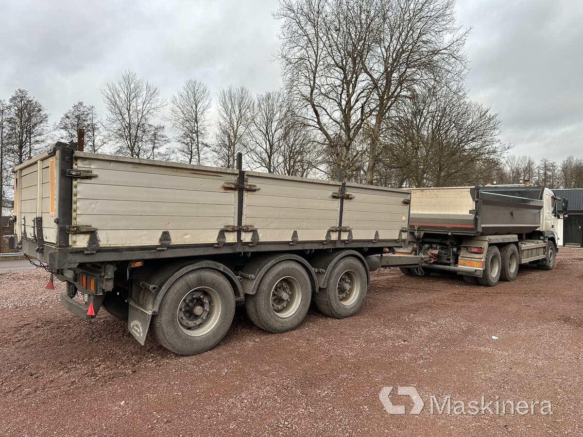 VOLVO FM 6*2 450 Schaktbil Volvo FM 450 med 3-axlad jigg - Tipper, Dropside/ Flatbed trailer: picture 4 VOLVO FM 6*2 450 Schaktbil Volvo FM 450 med 3-axlad jigg - Tipper, Dropside/ Flatbed trailer: picture 4