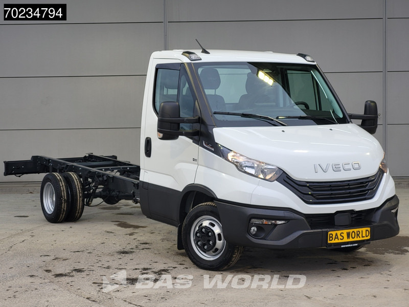 Iveco Daily 35C18 3.0L Automaat Dubbellucht 2025 model 410WB ACC Camera Airco Navi Chassis Cabine Fahrgestell Airco - Commercial vehicle: picture 2 Iveco Daily 35C18 3.0L Automaat Dubbellucht 2025 model 410WB ACC Camera Airco Navi Chassis Cabine Fahrgestell Airco - Commercial vehicle: picture 2