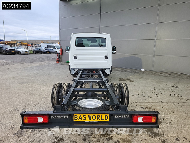 Iveco Daily 35C18 3.0L Automaat Dubbellucht 2025 model 410WB ACC Camera Airco Navi Chassis Cabine Fahrgestell Airco - Commercial vehicle: picture 5 Iveco Daily 35C18 3.0L Automaat Dubbellucht 2025 model 410WB ACC Camera Airco Navi Chassis Cabine Fahrgestell Airco - Commercial vehicle: picture 5