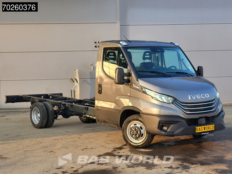 Iveco Daily 35C21 Automaat 410wb Dubbellucht 2025model Chassis Cabine ACC Fahrgestell Airco - Commercial vehicle: picture 3 Iveco Daily 35C21 Automaat 410wb Dubbellucht 2025model Chassis Cabine ACC Fahrgestell Airco - Commercial vehicle: picture 3