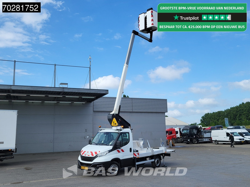 Iveco Daily 35S14 Hoogwerker 11meter Werkhoogte Klubb Navi Airco Cruise Camera Parkeersensoren Nacelle Arbeitsbühne 2Personen Airco Cruise c - Commercial vehicle: picture 1 Iveco Daily 35S14 Hoogwerker 11meter Werkhoogte Klubb Navi Airco Cruise Camera Parkeersensoren Nacelle Arbeitsbühne 2Personen Airco Cruise c - Commercial vehicle: picture 1