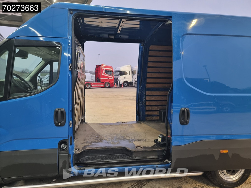 Iveco Daily 35S14 Automaat L2H2 2x schuifdeur LED Camera Airco Cruise L2 Airco Cruise control - Panel van: picture 3 Iveco Daily 35S14 Automaat L2H2 2x schuifdeur LED Camera Airco Cruise L2 Airco Cruise control - Panel van: picture 3