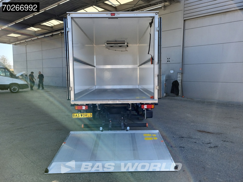 Iveco Daily 35S18 3.0L Laadklep Koelwagen Vriezer Thermoking V-200 MAX 220V stekker -18 LED Navi Airco ACC Koel Koeler Kühler Kühlwagen Kühl - Refrigerated delivery van: picture 3 Iveco Daily 35S18 3.0L Laadklep Koelwagen Vriezer Thermoking V-200 MAX 220V stekker -18 LED Navi Airco ACC Koel Koeler Kühler Kühlwagen Kühl - Refrigerated delivery van: picture 3