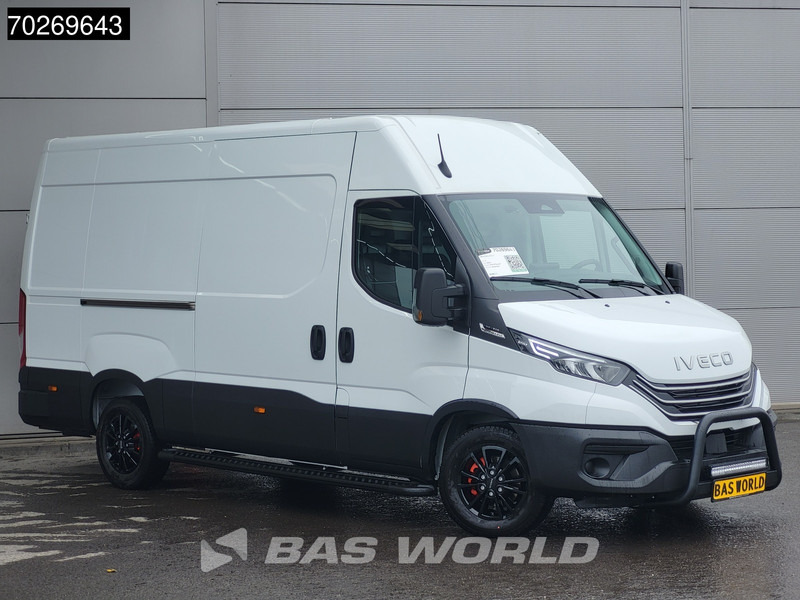Iveco Daily 35S21 3.0L Automaat Black Edition 2025 model L2H2 Trekhaak Tacho ACC LED CarPlay Velgen Camera 12m3 Airco Trekhaak - Panel van: picture 5 Iveco Daily 35S21 3.0L Automaat Black Edition 2025 model L2H2 Trekhaak Tacho ACC LED CarPlay Velgen Camera 12m3 Airco Trekhaak - Panel van: picture 5