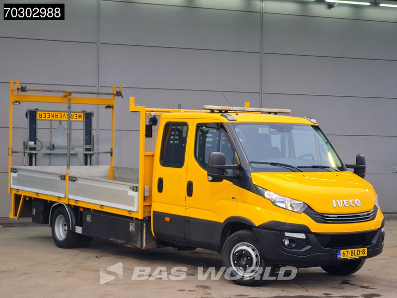 Iveco Daily 70C18 3.0L Automaat 452cmOpen Laadbak Dubbel Cabine Dubbellucht 3,5t Trekhaak Navi Airco Cruise Camera Zwaailamp Euro6 Pritsche - Open body delivery van: picture 3 Iveco Daily 70C18 3.0L Automaat 452cmOpen Laadbak Dubbel Cabine Dubbellucht 3,5t Trekhaak Navi Airco Cruise Camera Zwaailamp Euro6 Pritsche - Open body delivery van: picture 3