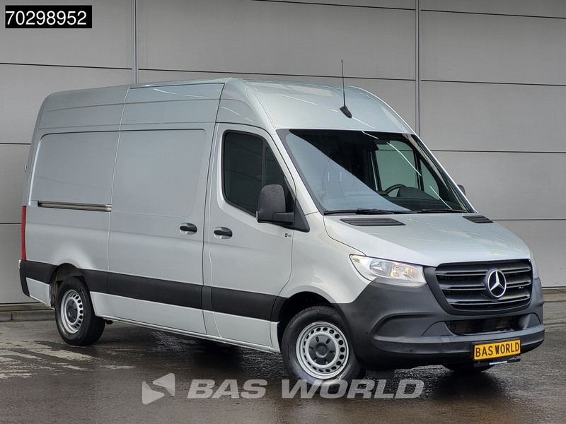 Mercedes-Benz Sprinter 315 CDI Automaat L2H2 150PK Airco Camera Parkeersensoren MBUX CarPlay Euro6 L2 12m3 Airco - Small van: picture 3 Mercedes-Benz Sprinter 315 CDI Automaat L2H2 150PK Airco Camera Parkeersensoren MBUX CarPlay Euro6 L2 12m3 Airco - Small van: picture 3
