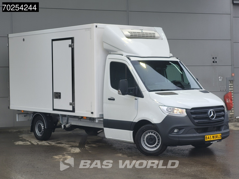 Mercedes-Benz Sprinter 315 CDI Koelwagen Thermo King V-300max 230V stekker Bakwagen Koel Kühlwagen 16m3 Airco Cruise control - Refrigerated delivery van: picture 3 Mercedes-Benz Sprinter 315 CDI Koelwagen Thermo King V-300max 230V stekker Bakwagen Koel Kühlwagen 16m3 Airco Cruise control - Refrigerated delivery van: picture 3