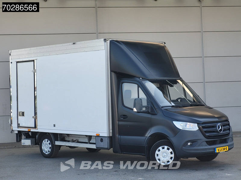 Mercedes-Benz Sprinter 316 CDI Laadklep Zijdeur Bakwagen Airco Cruise Euro6 Meubelbak Koffer 22m3 Airco Cruise control - Closed box van: picture 5 Mercedes-Benz Sprinter 316 CDI Laadklep Zijdeur Bakwagen Airco Cruise Euro6 Meubelbak Koffer 22m3 Airco Cruise control - Closed box van: picture 5