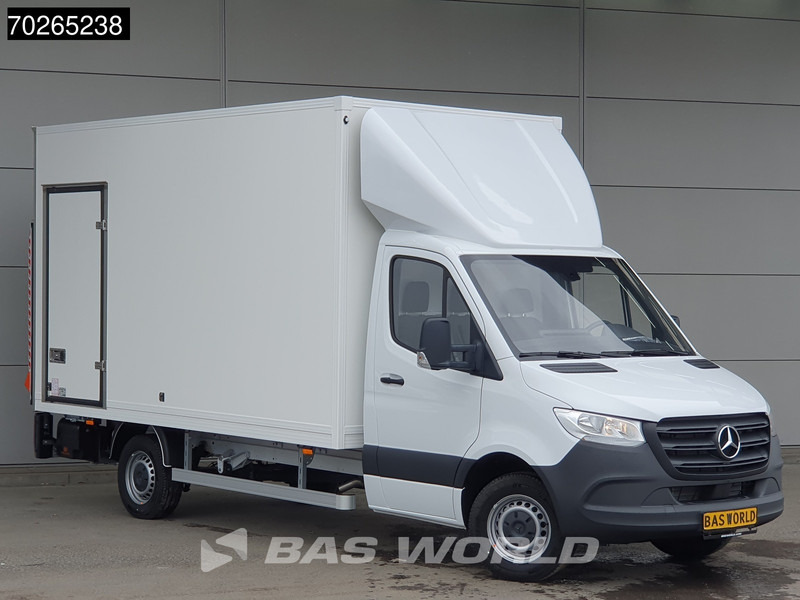 Mercedes-Benz Sprinter 317 CDI Automaat Laadklep Zijdeur Bakwagen Navi Airco Cruise MBUX Euro6 Meubelbak Koffer 21m3 Airco Cruise control - Closed box van: picture 5 Mercedes-Benz Sprinter 317 CDI Automaat Laadklep Zijdeur Bakwagen Navi Airco Cruise MBUX Euro6 Meubelbak Koffer 21m3 Airco Cruise control - Closed box van: picture 5
