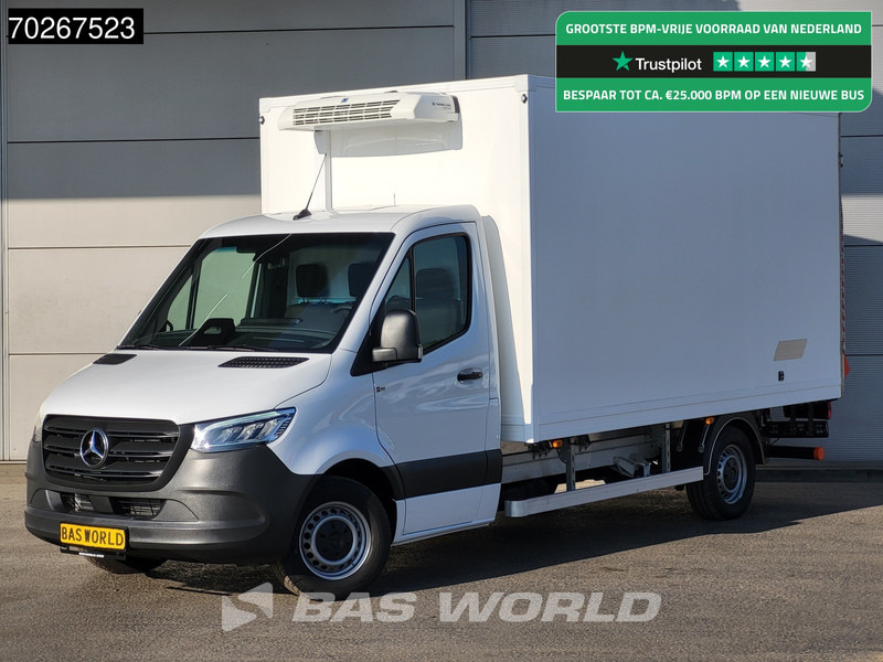 Mercedes-Benz Sprinter 317 CDI Koelwagen Vriezer Laadklep Thermo King V-200 MAX 230V Stekker LED Airco Euro6 Koel Koeler Kühl Kühler Vries Vriezer Kühl - Refrigerated delivery van: picture 1 Mercedes-Benz Sprinter 317 CDI Koelwagen Vriezer Laadklep Thermo King V-200 MAX 230V Stekker LED Airco Euro6 Koel Koeler Kühl Kühler Vries Vriezer Kühl - Refrigerated delivery van: picture 1