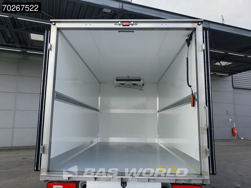 Mercedes-Benz Sprinter 317 CDI Koelwagen Vriezer Laadklep Thermo King V-200 MAX 230V Stekker LED Airco Euro6 Koel Koeler Kühl Kühler Vries Vriezer Kühl - Refrigerated delivery van: picture 3 Mercedes-Benz Sprinter 317 CDI Koelwagen Vriezer Laadklep Thermo King V-200 MAX 230V Stekker LED Airco Euro6 Koel Koeler Kühl Kühler Vries Vriezer Kühl - Refrigerated delivery van: picture 3