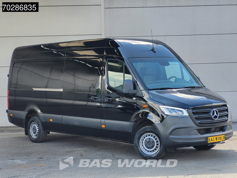 Mercedes-Benz Sprinter 319 CDI Automaat 190PK Trekhaak LED Airco Camera Parkeersensoren MBUX CarPlay Euro6 L3 16m3 Airco Trekhaak - Panel van: picture 3 Mercedes-Benz Sprinter 319 CDI Automaat 190PK Trekhaak LED Airco Camera Parkeersensoren MBUX CarPlay Euro6 L3 16m3 Airco Trekhaak - Panel van: picture 3